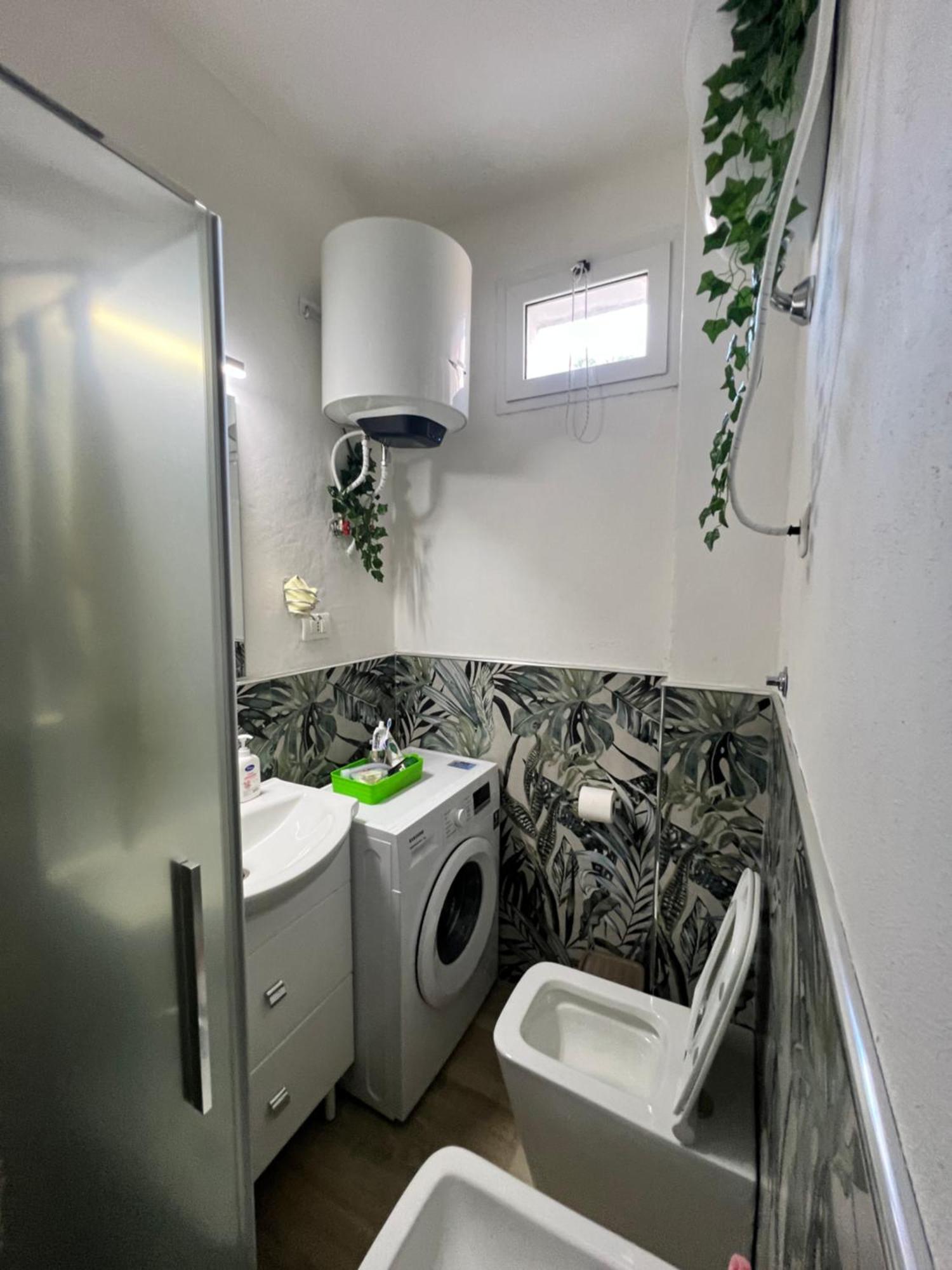 5 Terre Express Migliarina Apartment ลาสเปเซีย ภายนอก รูปภาพ