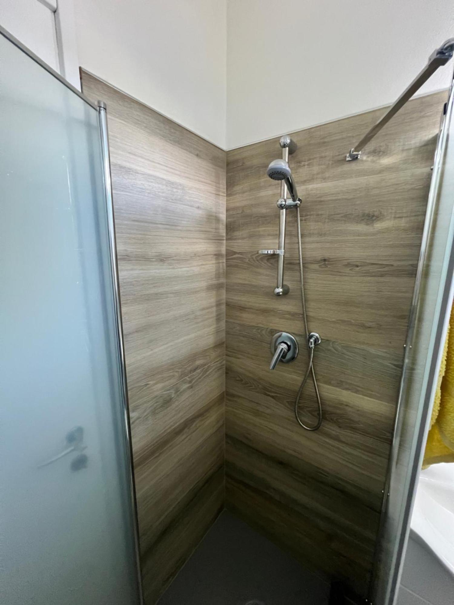 5 Terre Express Migliarina Apartment ลาสเปเซีย ภายนอก รูปภาพ