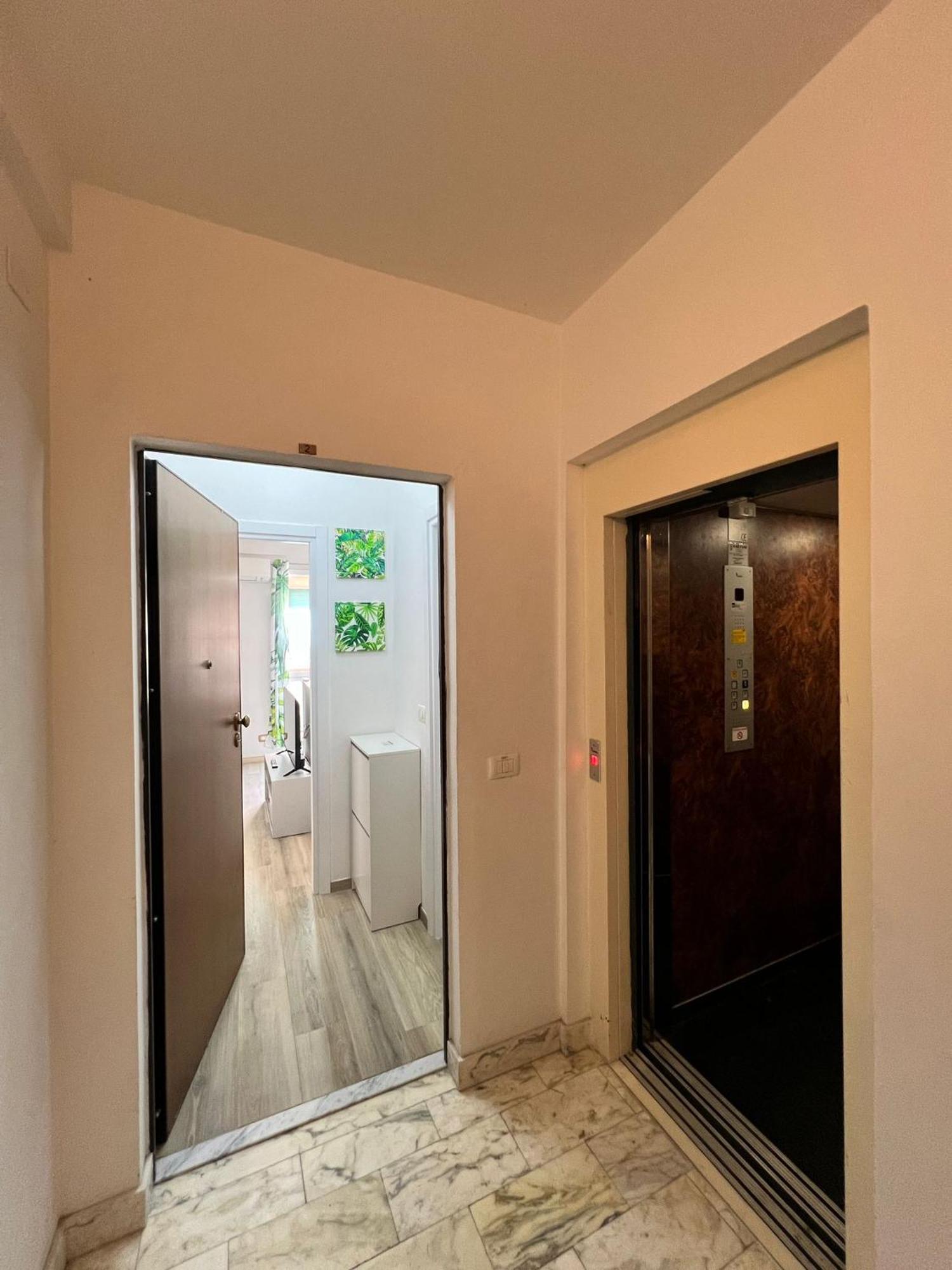 5 Terre Express Migliarina Apartment ลาสเปเซีย ภายนอก รูปภาพ